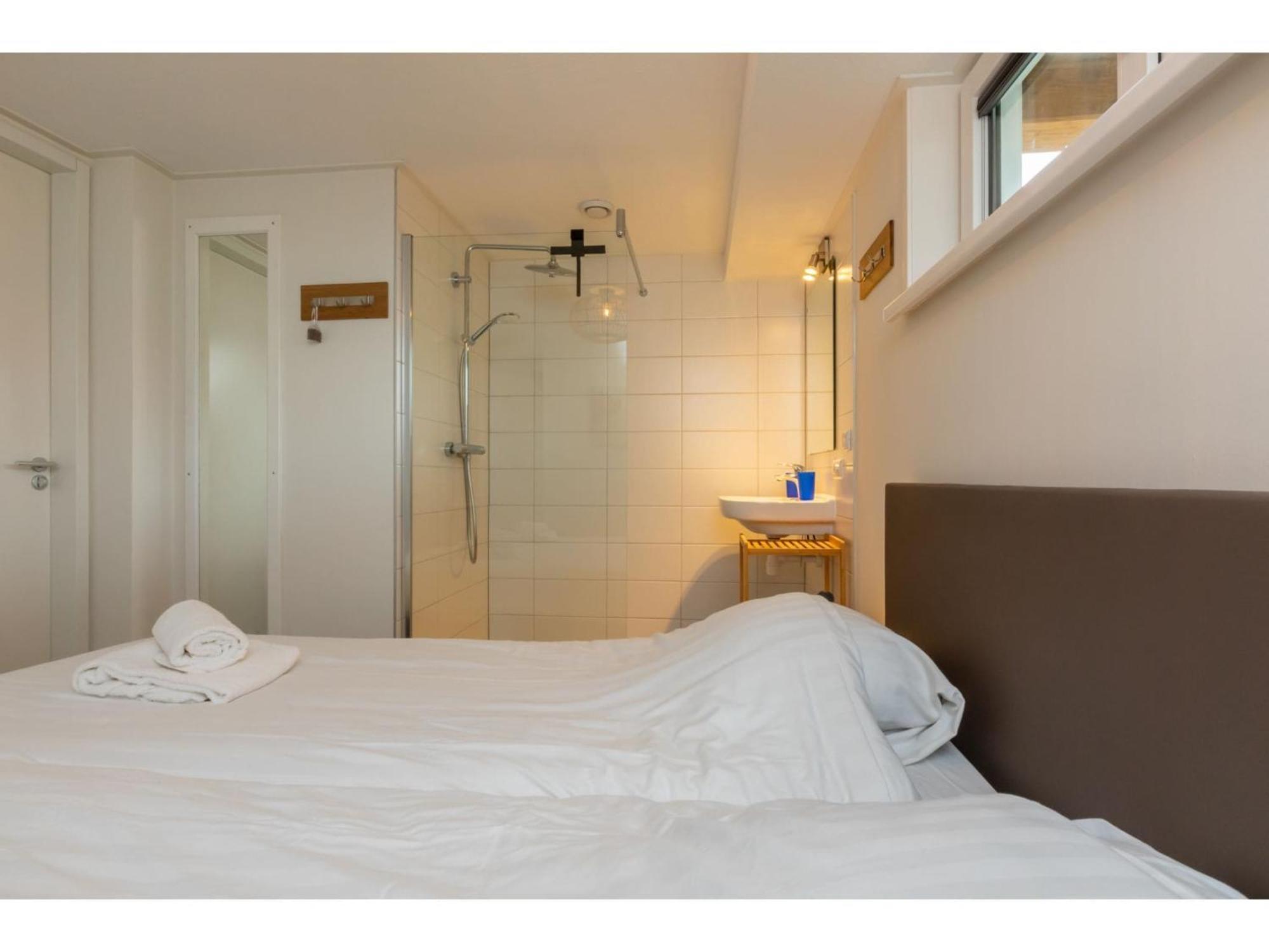 Vakantiehuis Detached In A Wooded Area Near The Burgh-Haamstede
