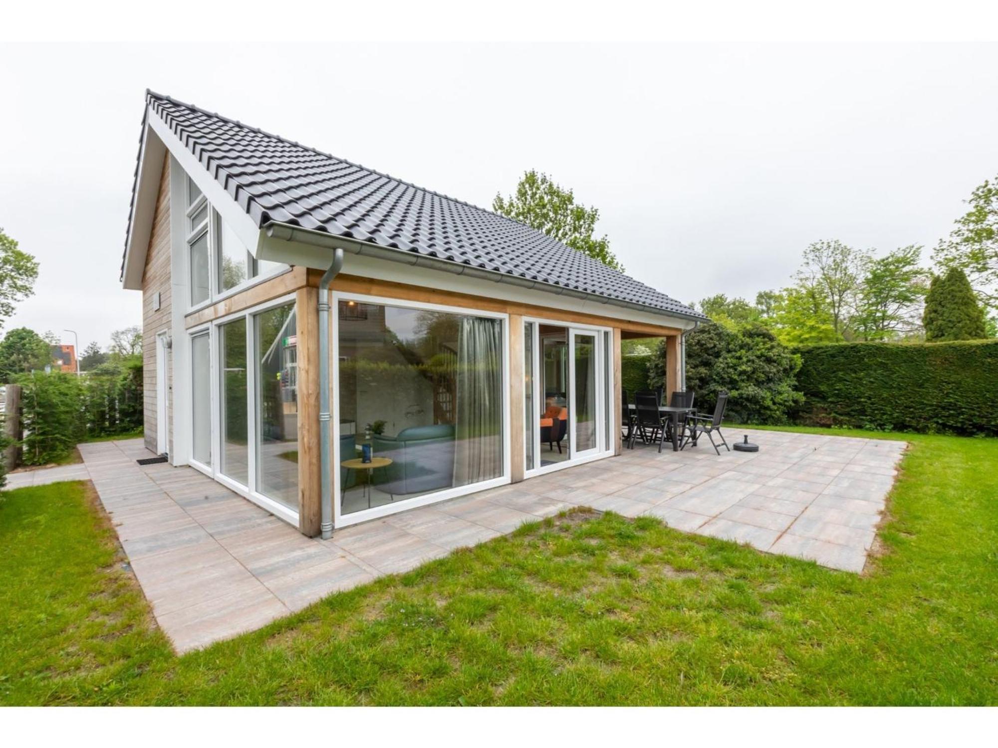 Vakantiehuis Detached In A Wooded Area Near The